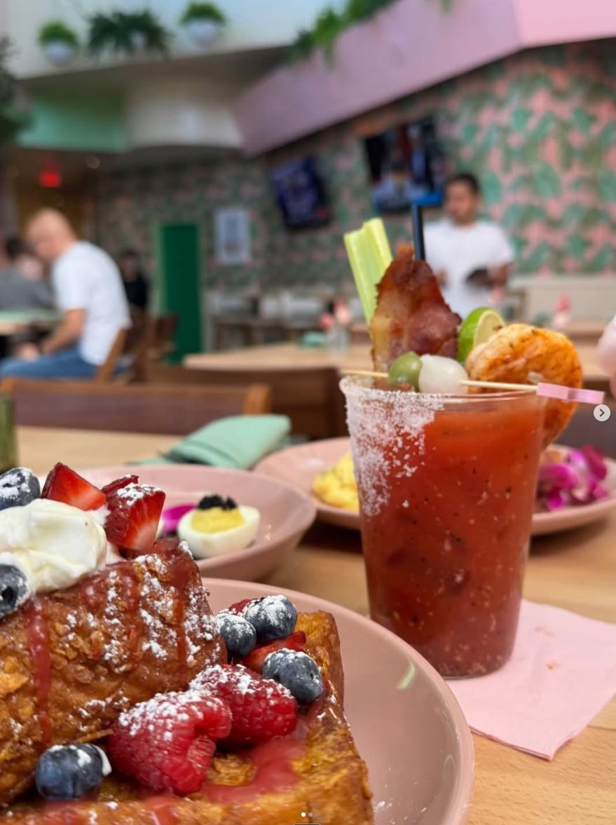 Huddy’s Hermosa food and drink
